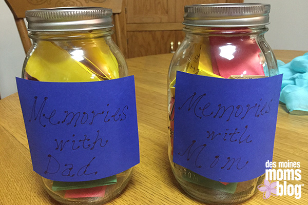 Grandparents: Give a Jar of Memories | Des Moines Moms Blog