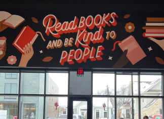 local book stores in Des Moines Reading In Public